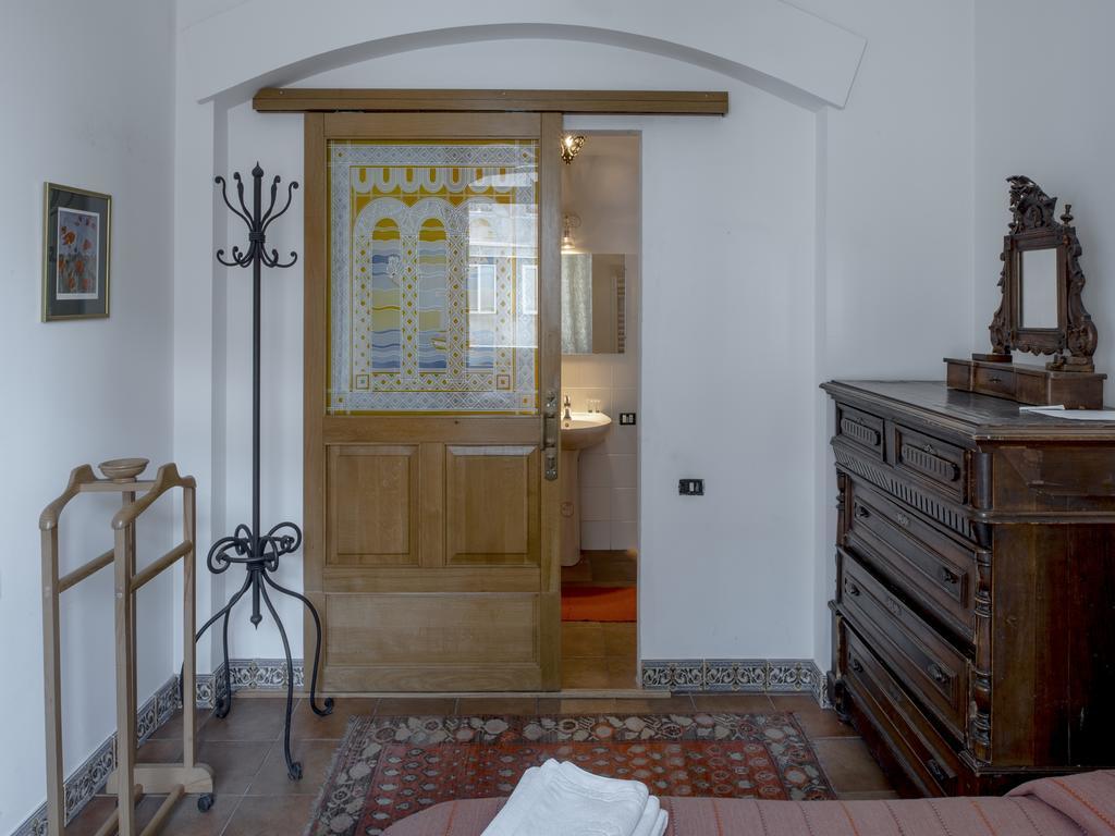 Villa Ayghedzor Jerevan Exteriör bild